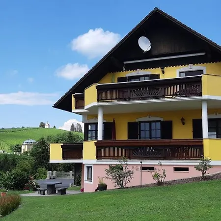 Wein- Und Weitblick Gleinstätten